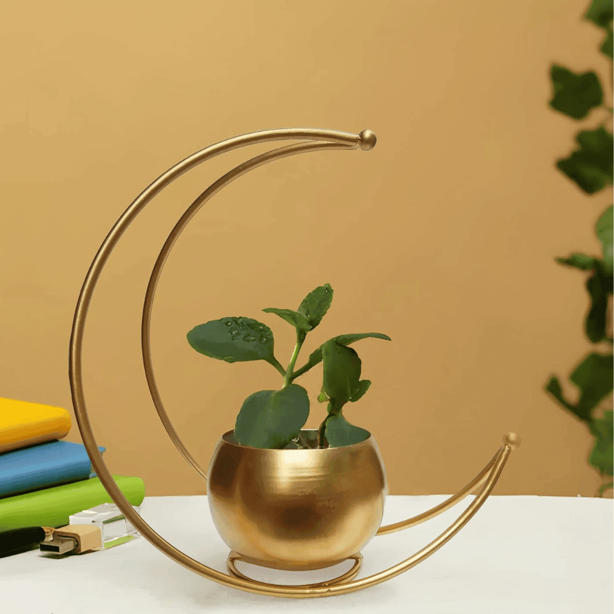 Geometric Metal Flower Vase for Home Decoration Tabletop