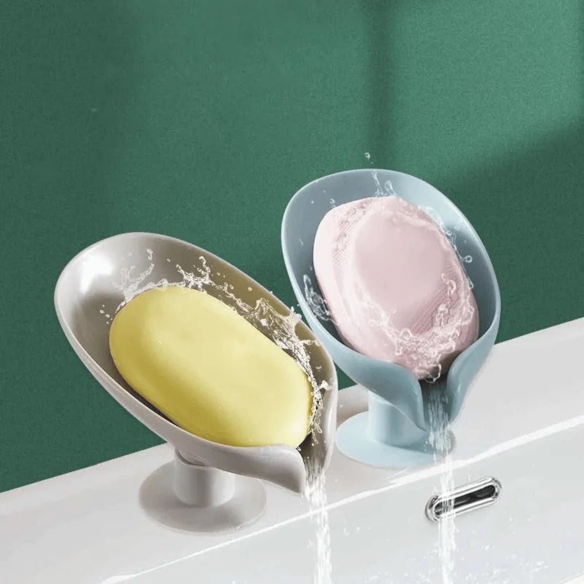 Leaf-Shape Self Draining Soap Dish Holder, Easy Clean Soap Dish for Shower